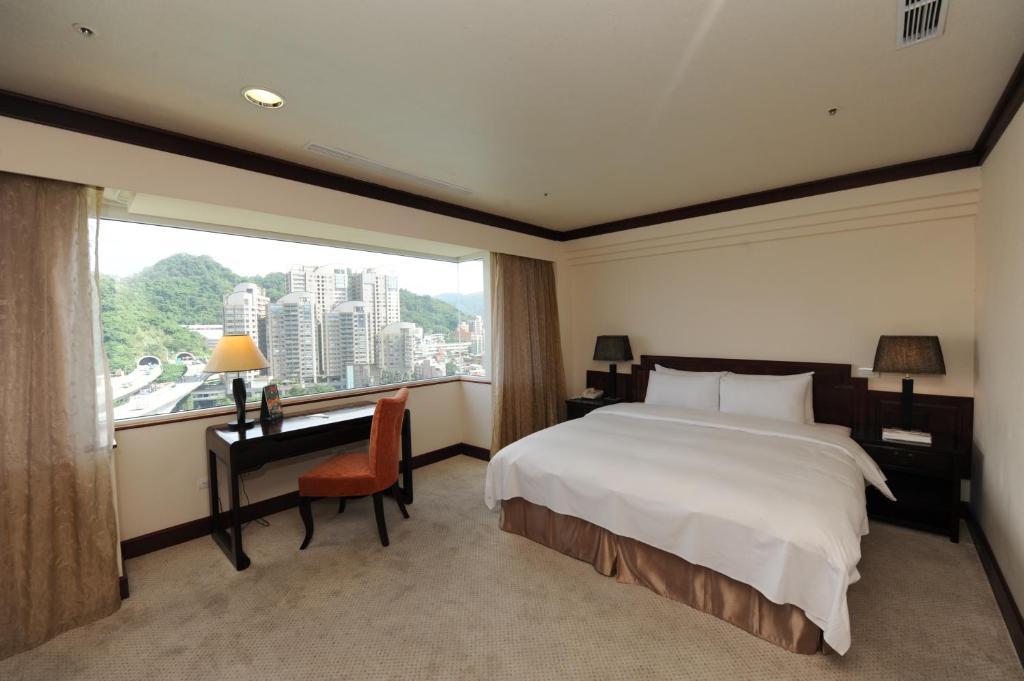 Beautiful Hotel Taipei Xindian Room photo