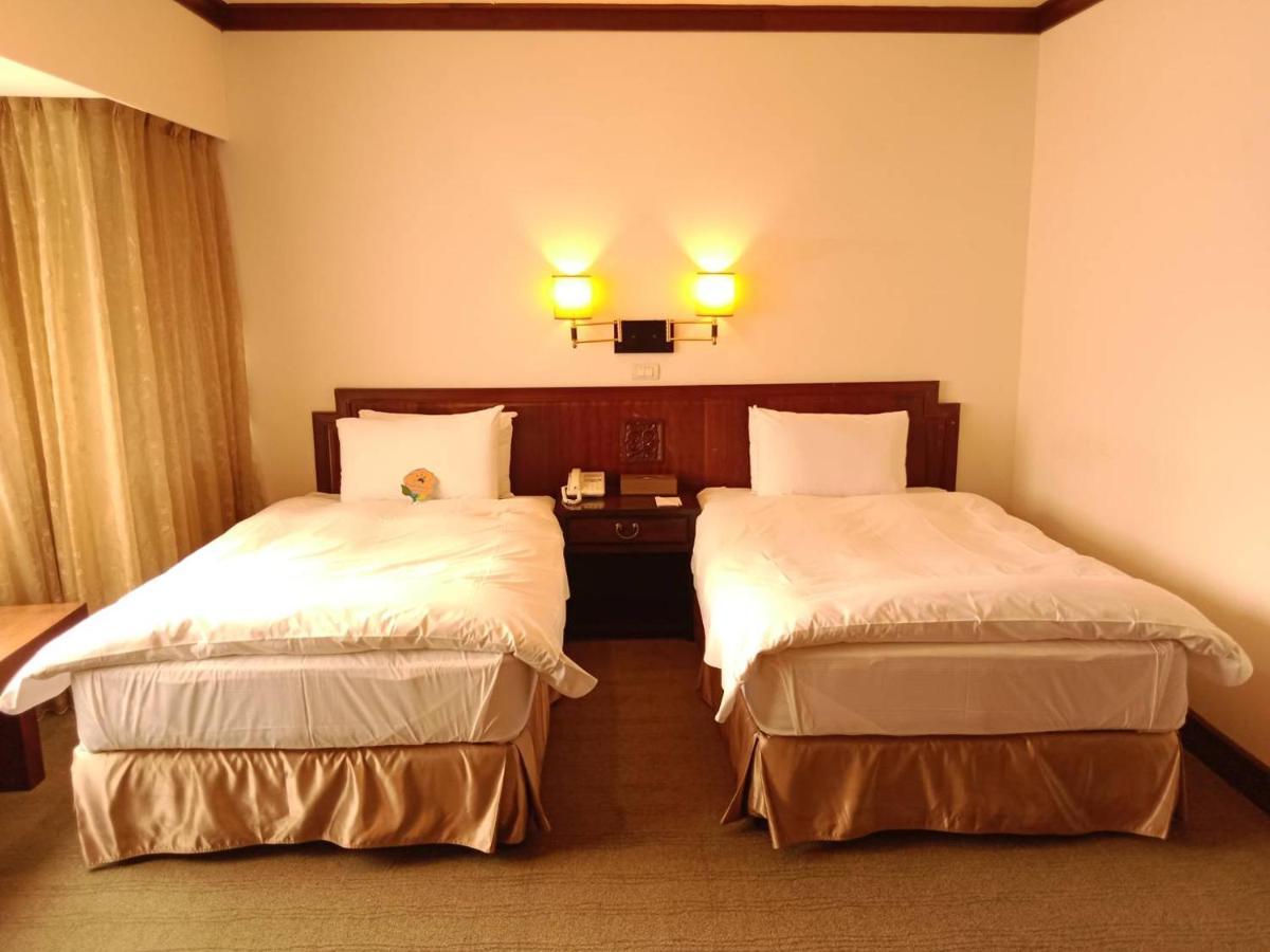 Beautiful Hotel Taipei Xindian Exterior photo