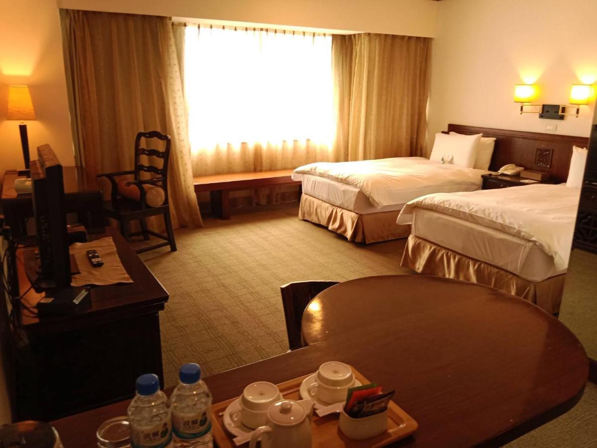 Beautiful Hotel Taipei Xindian Exterior photo