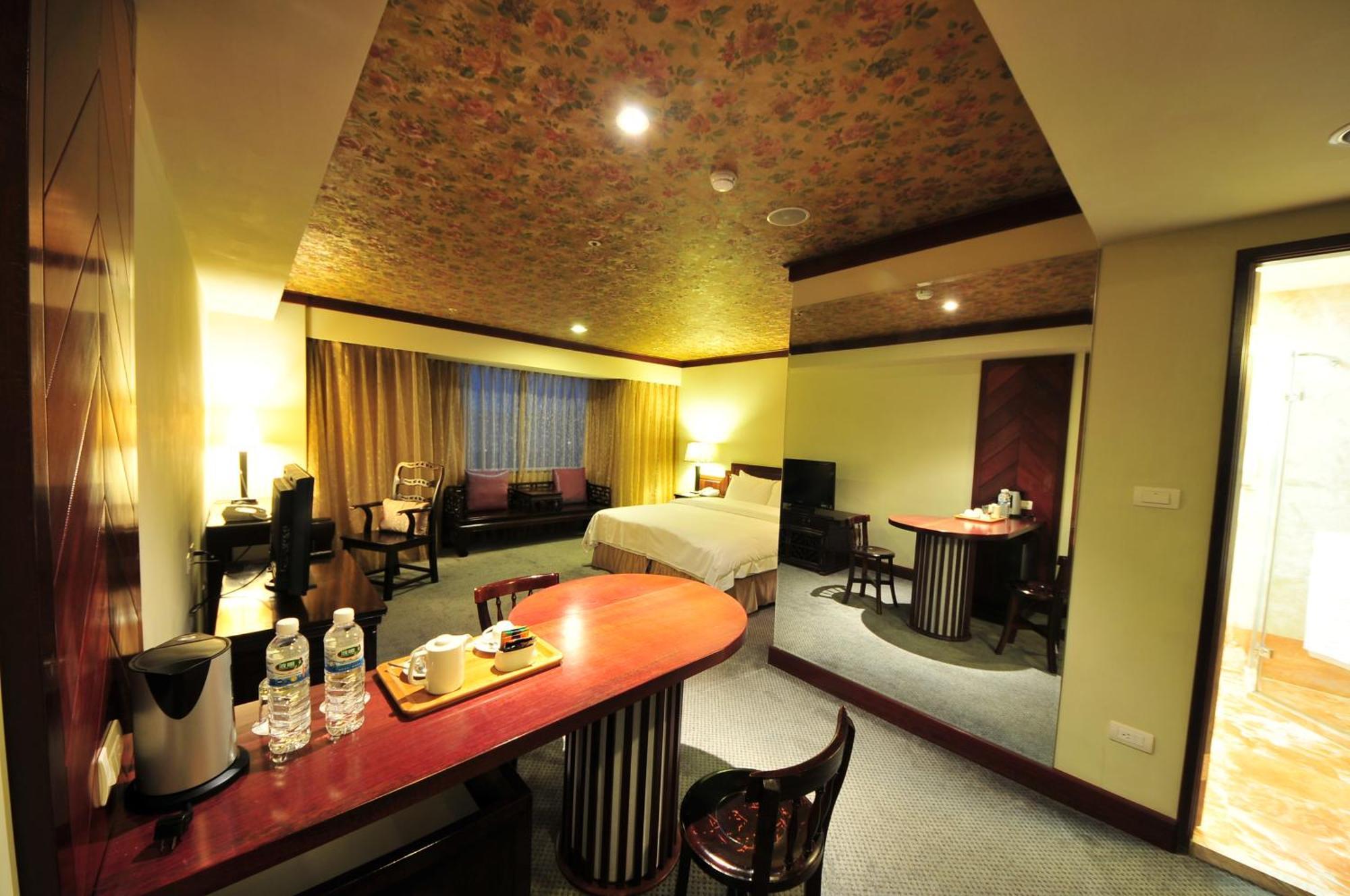 Beautiful Hotel Taipei Xindian Exterior photo